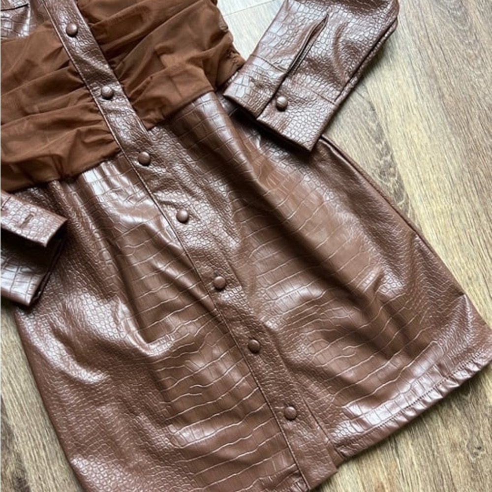 . Brown Textured Long Sleeve Dress - Picture 2 of 5